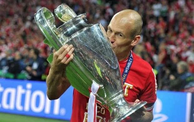 DÜNƏNKİ FUTBOL: Aryen Robben qayıdır - VİDEO 