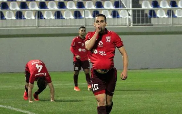 "Sumqayıt"ın futbolçusu çempionatın bərpa olunacağına inanmır 
