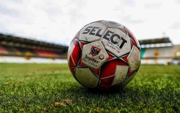 31 iyula kimi futbol oynanıla bilməz - Qadağa 