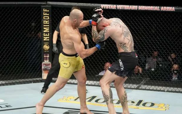 UFC Fight Night 171: Teyşeyra Smiti nokauta saldı (NƏTİCƏLƏR) 