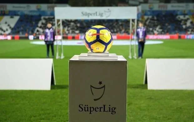 Türkiyə Superliqasının taleyinə bu tarixdə aydınlıq gələcək 