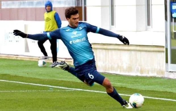 "Zirə"nin müdafiəçisi 2 yeni təklif alıb 