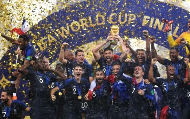 DÇ-2018-in qızıl medalını hərracda satdı - 66 min avroya 
