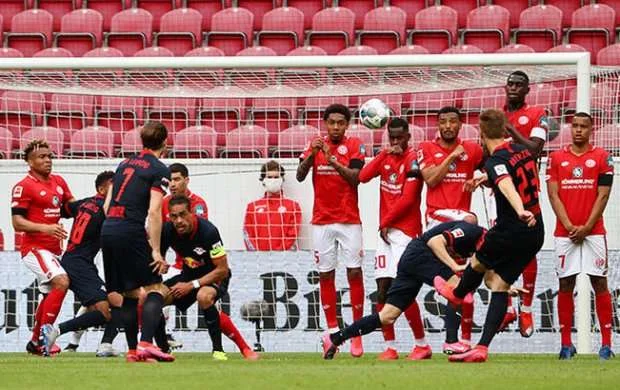 Bundesliqa: "Maynts" öz meydanında biabır oldu 