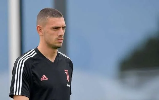 Demiral yaşıl meydanlara qayıdır 