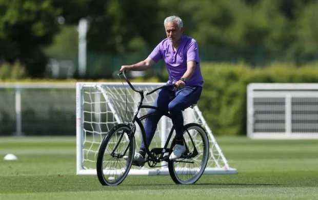 Mourinyu məşq zamanı niyə velosiped sürüb? - ÖZÜ DEDİ 