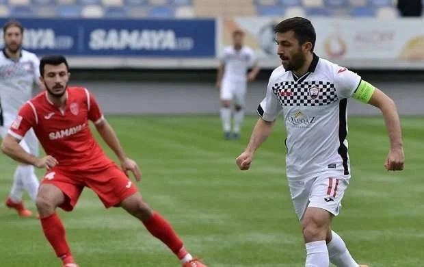 "Qəbələ"nin futbolçusu: "Məşq edəndə kökəlirəm" 