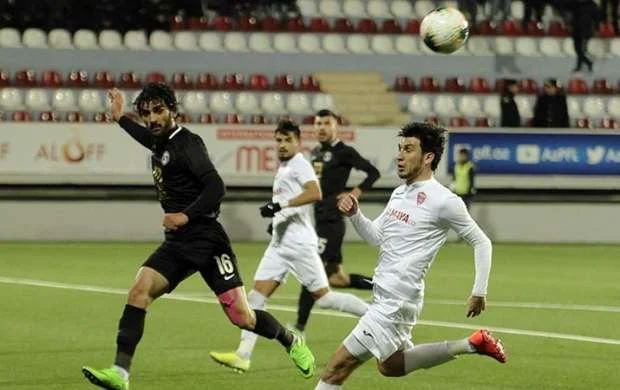 İranlı futbolçu: "Səbail"lə razılıq əldə etdim, oynayacağam" 