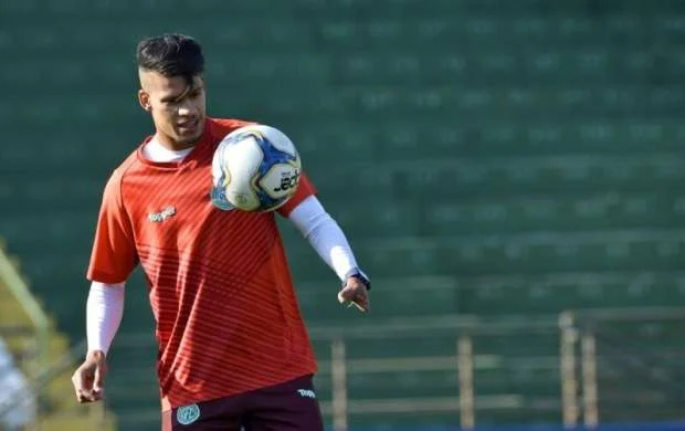 "Neftçi" Geryenin əvəzinə bu futbolçunu gətirir  