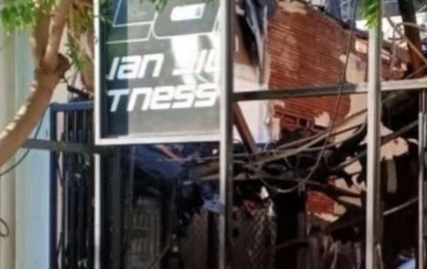 Tanınmış məşqçinin zalı yandırıldı 