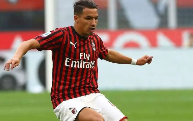 PSJ istəyir, "Milan" satmır 