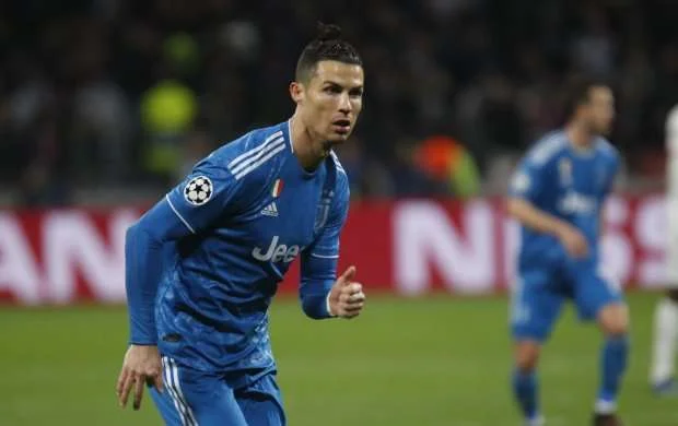 Ronaldu "Yuventus"dan ayrılır? 