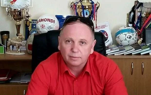Vladislav Qədirov:"Onlar «Neftçi»də can qoymaq istəmirlər" 