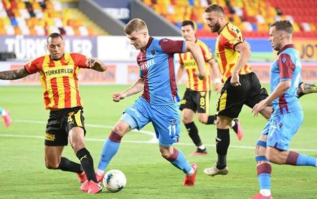 Superliqa: Lider də səfərdə sevindi, "Fənər" də 