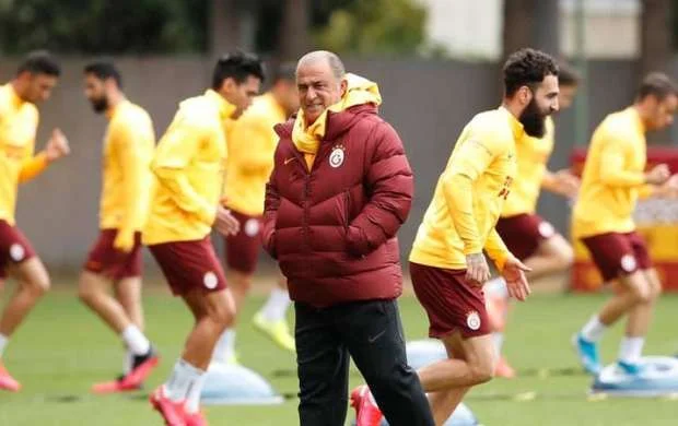 Super Liqada bu gün: "Qalatasaray" 91 gün sonra meydana çıxır 