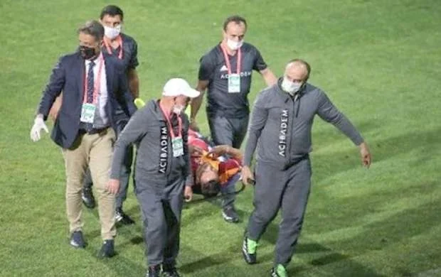 "Qalatasaray"da daha bir şok - Mövsümü başa vurdu 