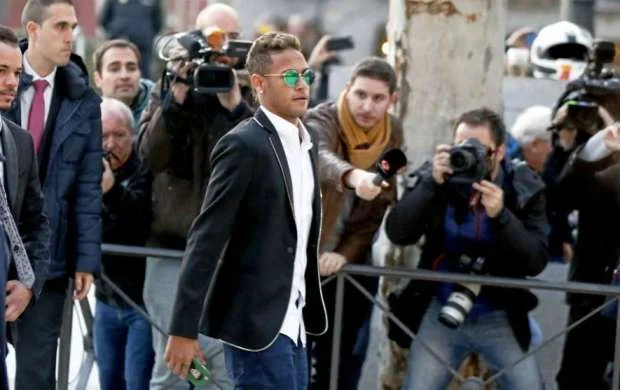 Neymar məhkəməni uduzdu: "Barselona"ya pul ödəməlidi 