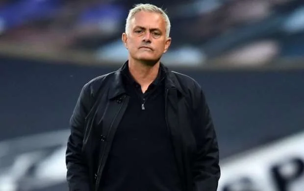 Mourinyu: "VAR-dan və hakimlikdən narazıyam" 
