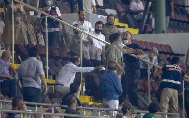 Türkiyə futbolunda aşırı biabırçılıq - FOTOLAR+VİDEO 