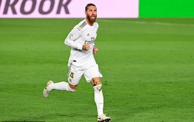 "Karyerasını "Real"da bitirməlidi" - Zidan Ramosun gələcəyindən danışdı 