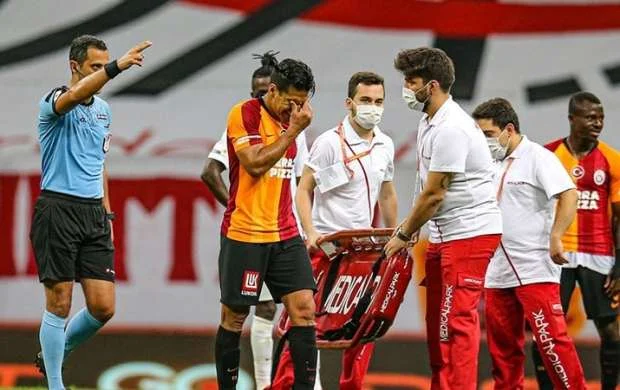 "Qalatasaray"da şok: Mərkəzi oyuna 7 itki ilə... 