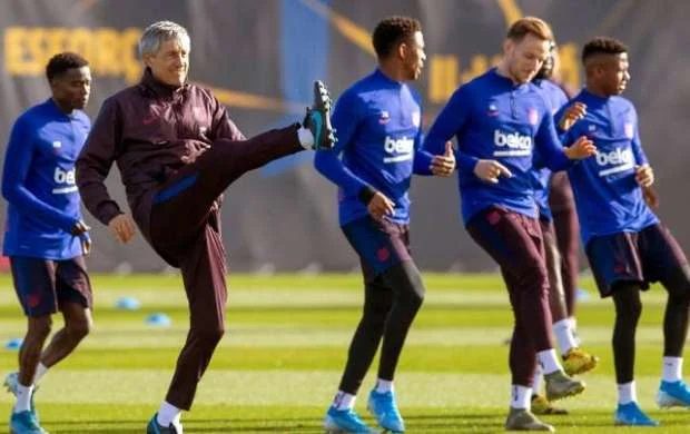İstefanın bir addımlığında: "Barselona"nın futbolçuları baş məşqçiyə qarşı 
