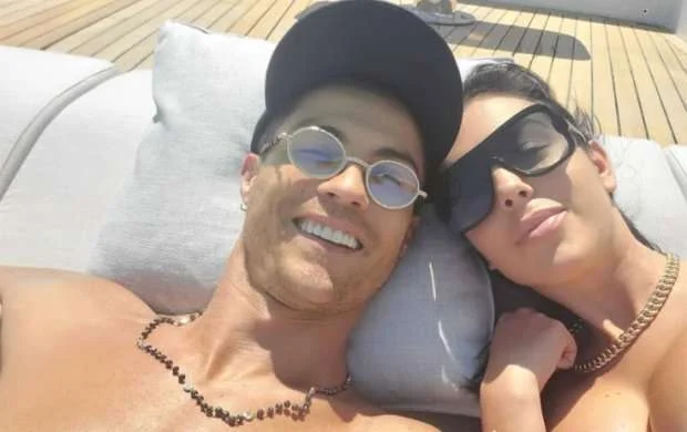 Ronaldunun sevgilisi bədənini belə göstərdi - FOTO 
