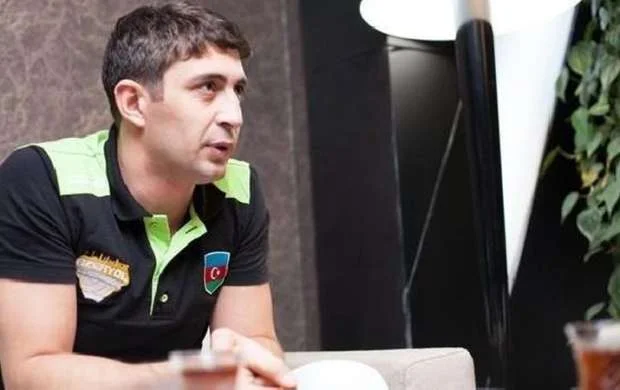 Azərbaycanlı baş məşqçinin İndoneziyadan dönüşü dörd aya gerçəkləşdi 
