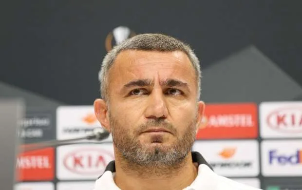 Qurban Qurbanov və oğlu mövsümün ən yaxşı futbolçusunu açıqladı 