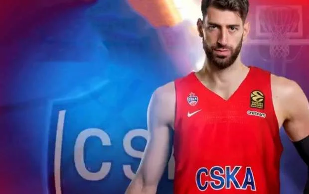 Məşhur gürcü basketbolçu karyerasını Rusiyada davam etdirəcək - RƏSMİ 