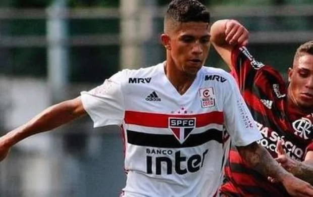 "Barselona" Braziliyadan 19 yaşlı oyunçu aldı 