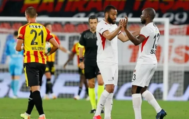 Türkiyə Superliqası: "Göztəpə" evdə uduzdu 