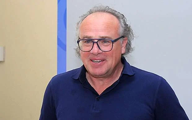 AFFA Bernhard Lippertlə yolları ayırdı 