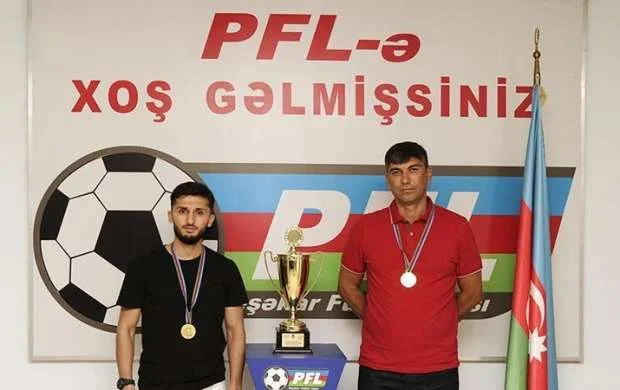 Peşəkar Futbol Liqası medalçıları mükafatlandırdı - FOTOLAR 