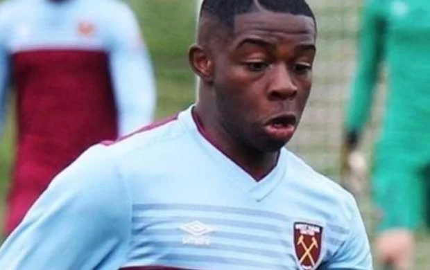 "Bavariya" 16 yaşlı futbolçunu transfer edir 