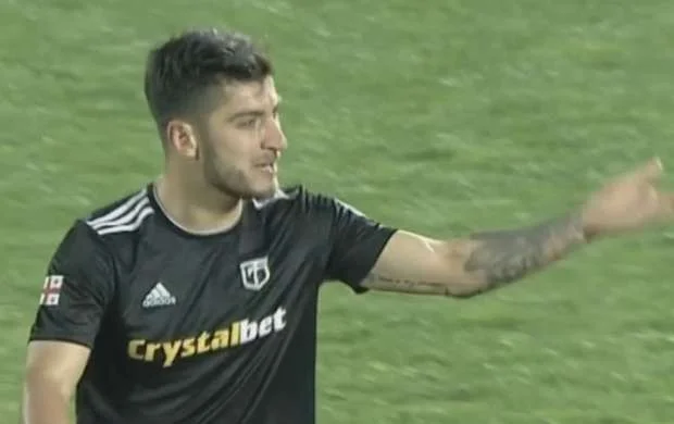 İki əcnəbi futbolçu "Qəbələ"də qaldı 