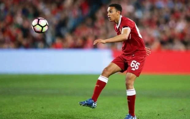 "Liverpul"un futbolçusu tarixə düşdü 
