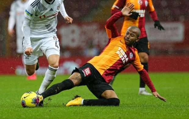 "Qalatasaray"dan ayrılan oyunçu Braziliya klubunda 
