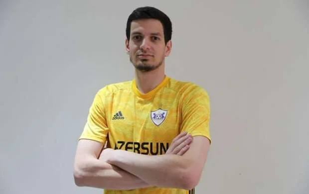 "Qarabağ"ın yeni qapıçısı nömrə seçimini etdi 