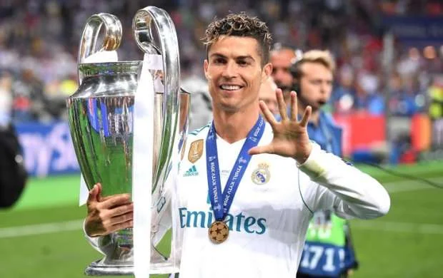 "Real" Ronaldunun gedişi ilə itirdi. Onun kimi oyunçular dünyaya 200 ildə bir gəlir" 