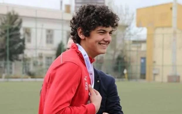 Azərbaycanda 17 yaşlı qapıçı karyerasını bitirdi: "Ukraynalıların işinə yarayırıq, bizimkilərin yox" 