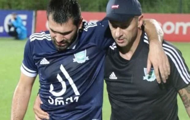 Nicat Qurbanov zədəsindən danışdı: "3 həftə çəkəcək" 