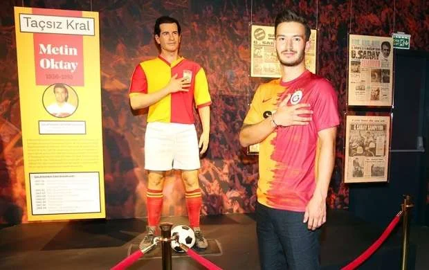 "Qalatasaray" heyətinə yarımmüdafiəçi qatdı - RƏSMİ 