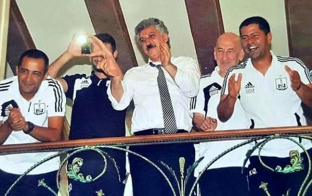 Yaşıl meydandakı "çantalı kişi" 