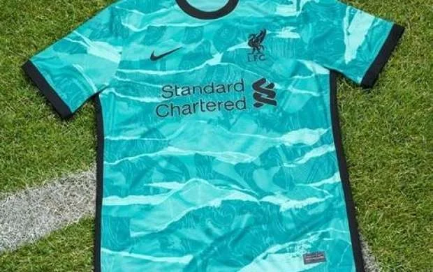 "Liverpul" firuzəyi rəngi seçdi - FOTO 
