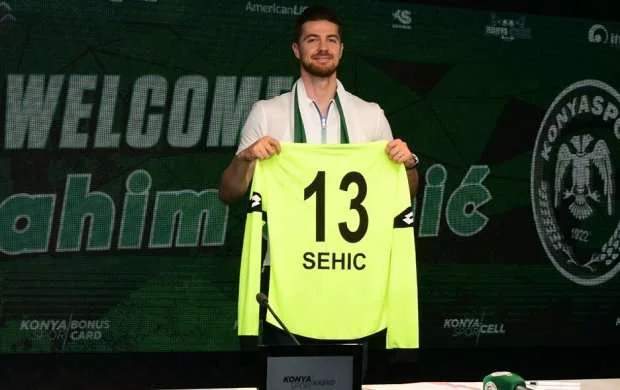 Şehiç Superliqada klub dəyişdi 