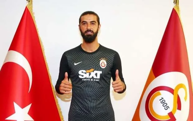 "Qalatasaray" yeni qapıçı transfer etdi - RƏSMİ 