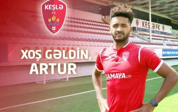 Bakı klubunda braziliyalı futbolçu - RƏSMİ 