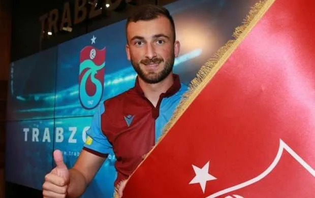 "Trabzonspor" daha bir legionerini yola saldı - RƏSMİ 