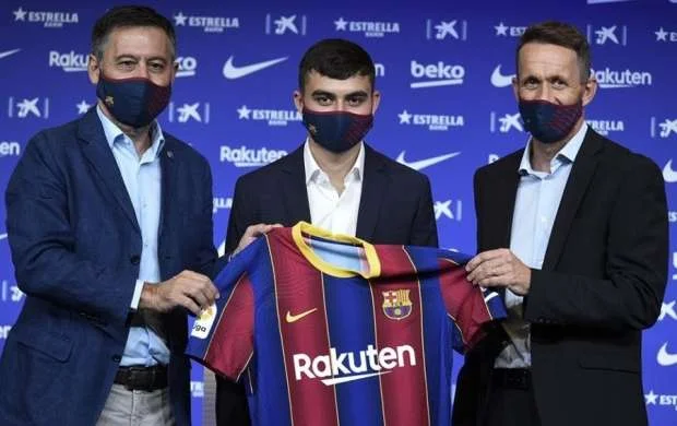 "Barselona"nın yeni baş məşqçisindən ilk transfer - RƏSMİ 